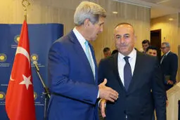 وزیر خارجه ترکیه: به زودی جنگ تمام عیار علیه  داعش را آغاز می‌کنیم