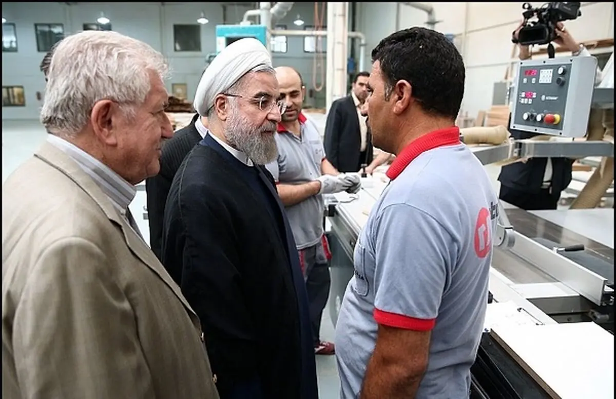 بازدید روحانی از شهرک بهسازی صنایع چوب ایران
