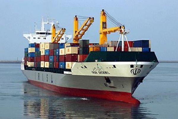معاون گمرک ایران: صادرات کشور ۱۵ درصد کاهش یافت