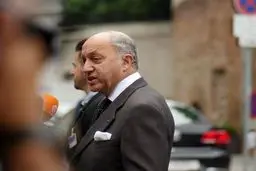 فابیوس با آخوندی دیدار کرد