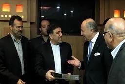 کتابی که آخوندی به فابیوس هدیه کرد