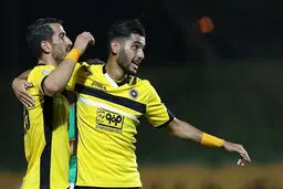 سپاهان دربی اصفهان را برد و به رده دوم جدول رسید