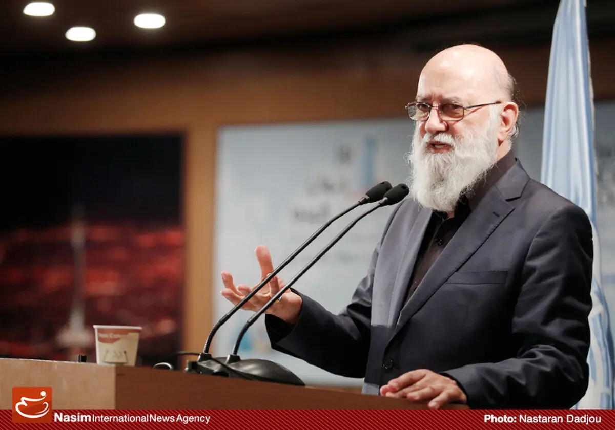 توضیحات چمران در خصوص پاساژ علاءالدین، مصلی، انتقال پایتخت و  میدان سپاه
