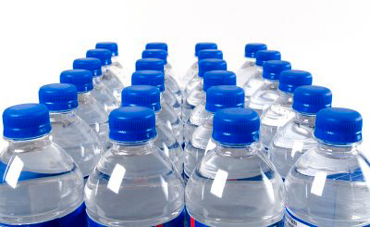 دستور ویژه وزیر بهداشت برای بررسی سلامت آب‌های بسته‌بندی