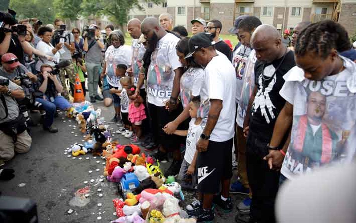 مردم ‌آمریکا در سالگرد مرگ "مایکل براون" تظاهرات کردند + تصاویر