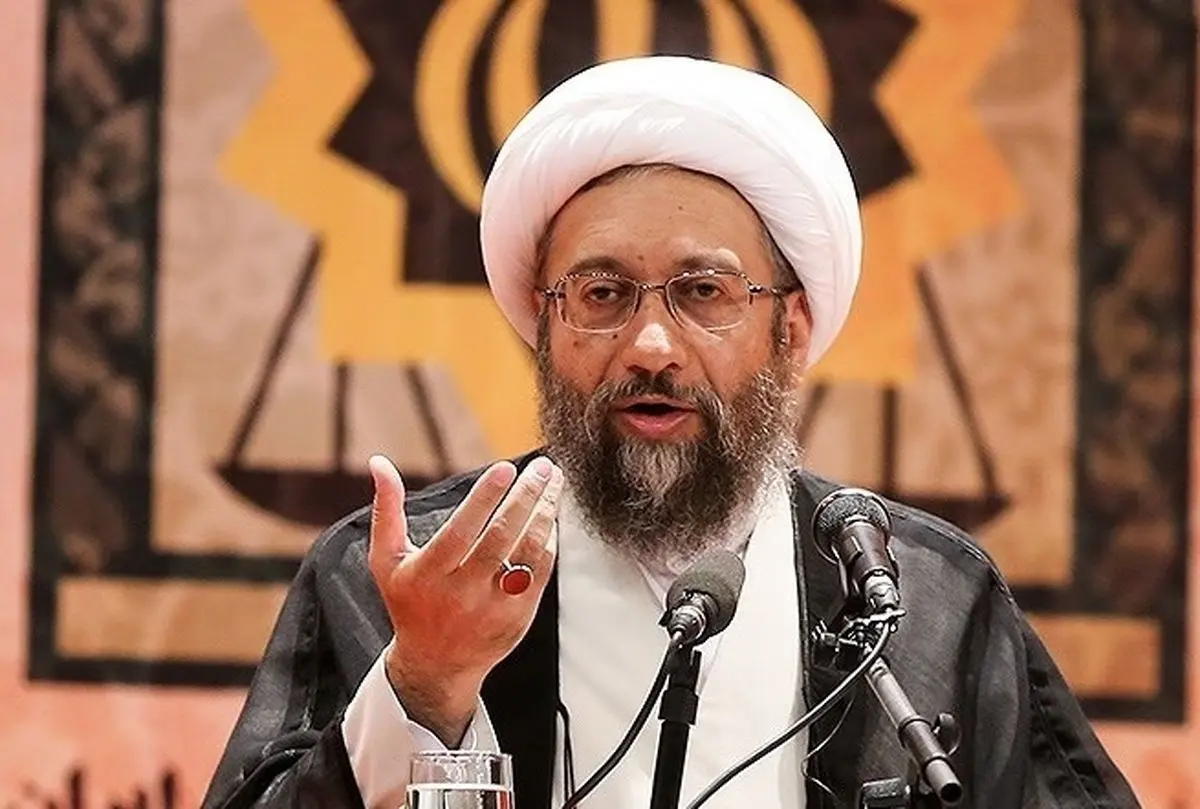 آملی‌لاریجانی:   برای تخریب قوه قضائیه فیلم وداع درست می‌کنند