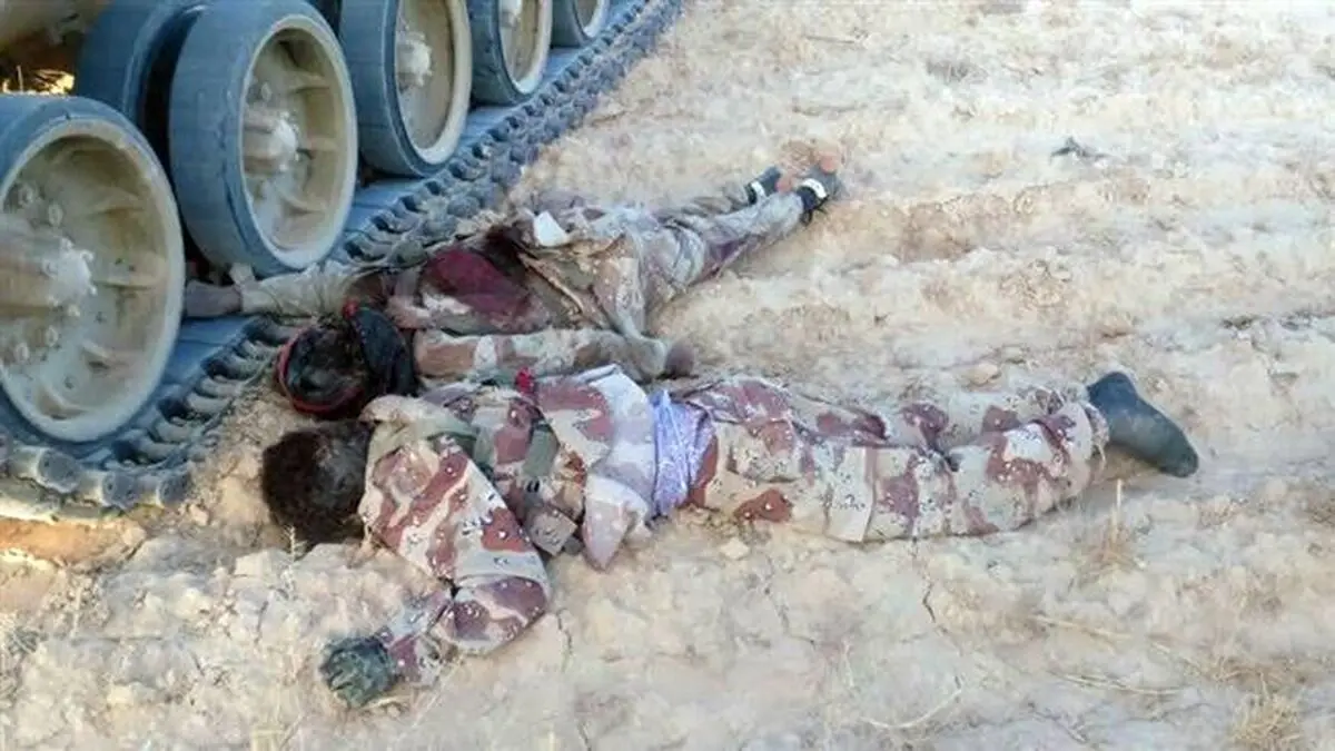 سه پایگاه و انبار تسلیحاتی داعش منهدم شد