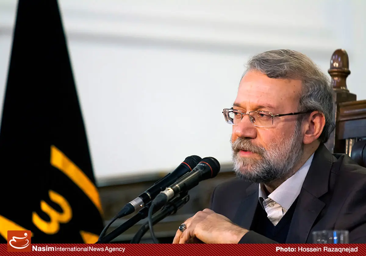 لاریجانی:  در حال حاضر مشکل اصلی کشور اوضاع اقتصادی است
