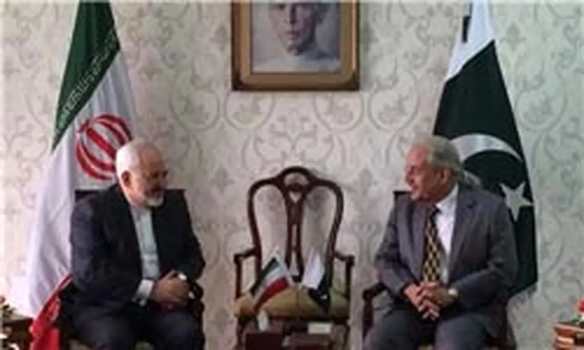 ظریف: راه‌حل یمن سیاسی و رجوع تمامی طرف‌ها به گفتگوهای یمنی-یمنی است