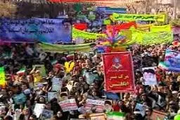 راهپیمایی نمازگزاران تهرانی در مخالفت با بازگشایی سفارت انگلیس