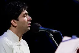تنبک نوازی مهاجم استقلال در کنسرت