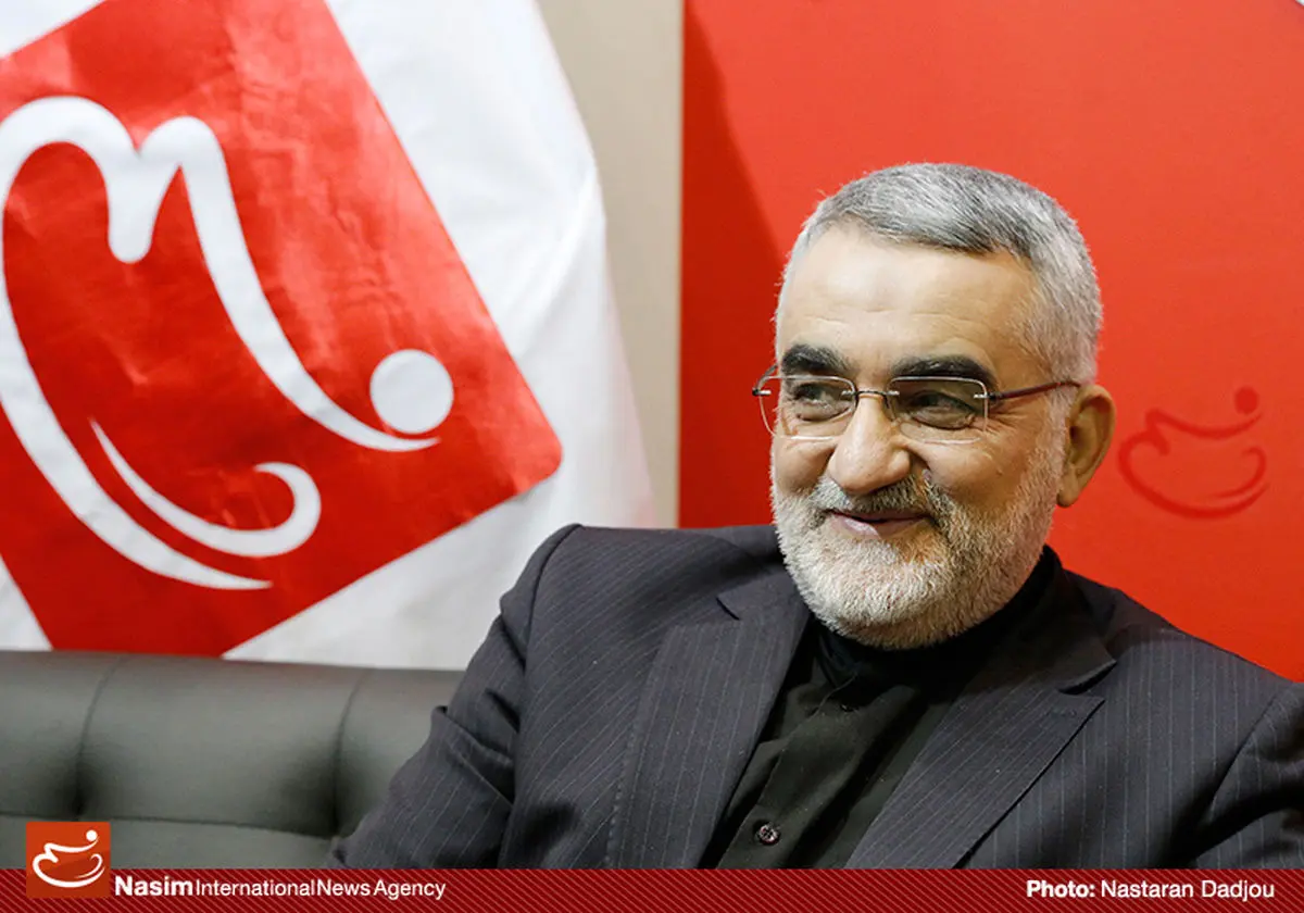 بروجردی خطاب به وزیر دفاع: تجربه تلخ دفاع مقدس پیشرفت‌های موشکی را ضروری می‌سازد