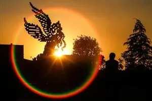 گرافیک اطلاع رسان:: سودای سیمرغ
