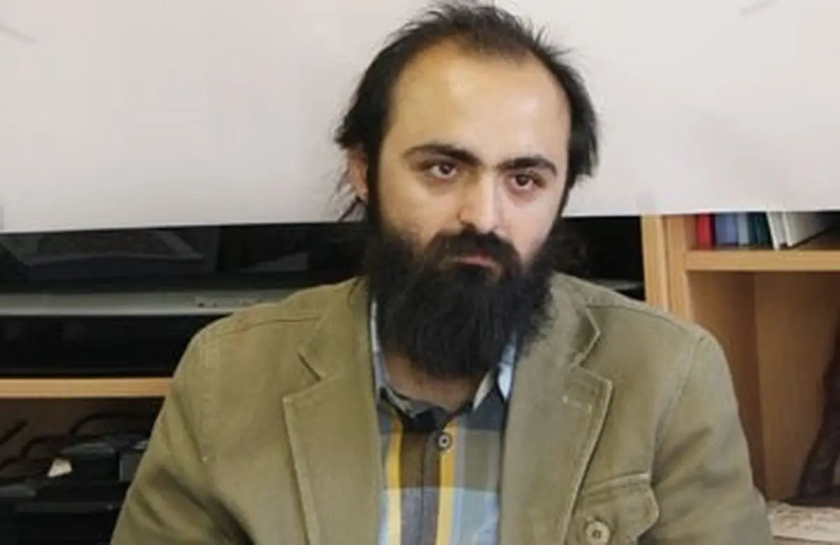 حبیبی‌کسبی: غزل پست مدرن دست‌پرورده عملکرد فرهنگی دولت دهه ۷۰ است