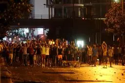 کشته شدن یک لبنانی معترض به بحران زباله در بیروت و زخمی شدن ۷۰ نفر دیگر