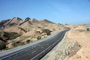 آزاد راه کربلا آماده بهره‌برداری شد