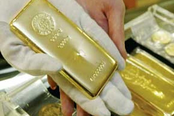 قیمت طلا روز دوشنبه کاهش یافت
