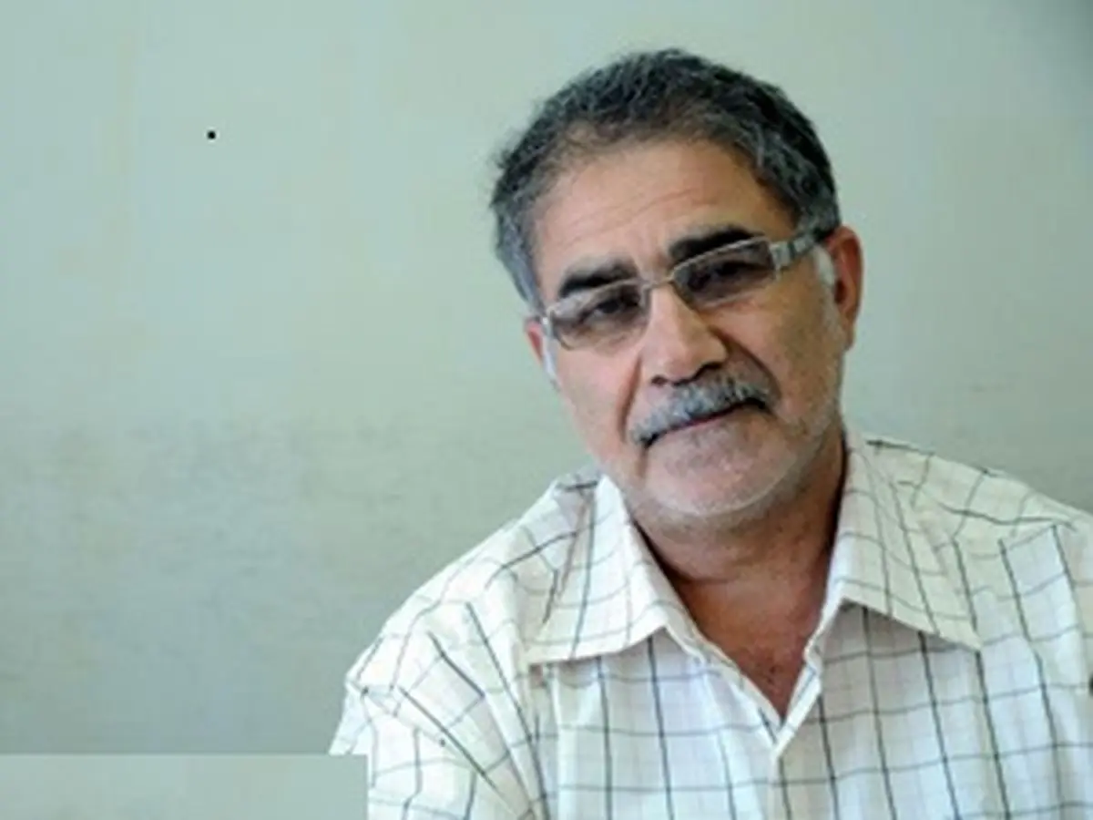 " سی روز با پیامبر" توسط حسین فتاحی نگارش می‌شود