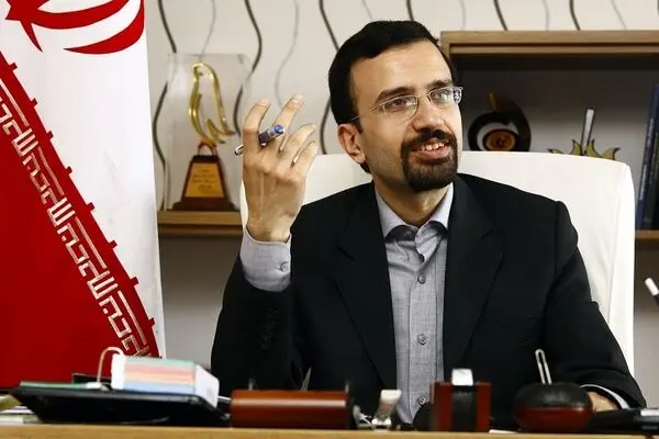 رئیس مرکز ملی فرش ایران خبر داد: ۷۰ بازرگان خارجی برای تجارت فرش به ایران می‌آیند