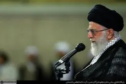 رهبر انقلاب:  اجازه نفوذ در ایران را به آمریکایی‌ها نمی‌دهیم