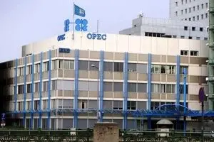 میانگین هفتگی قیمت سبد نفتی اوپک بازهم کاهش یافت