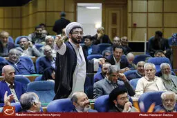 مراسم سوگند اعضای شورای مرکزی خانه احزاب به دلیل اختلاف اعضا از دستور کار خارج شد