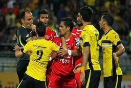 شکایت پرسپولیس از داور بازی مقابل سپاهان رسما به فدراسیون رسید