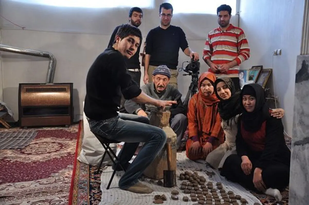 کارگران روزمزد شاعر و نویسنده افغان در شبکه مستند