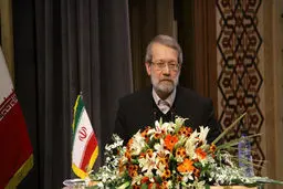 لاریجانی: از ابتدا گفته بودیم هیچ گونه تحریم تسلیحاتی را رعایت نمی‌کنیم و نکردیم