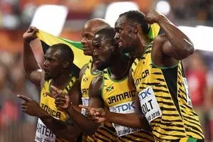 ویدئو:: قهرمانی تیم چهار در ۴۰۰ متر جامائیکا در مسابقات قهرمانی جهان