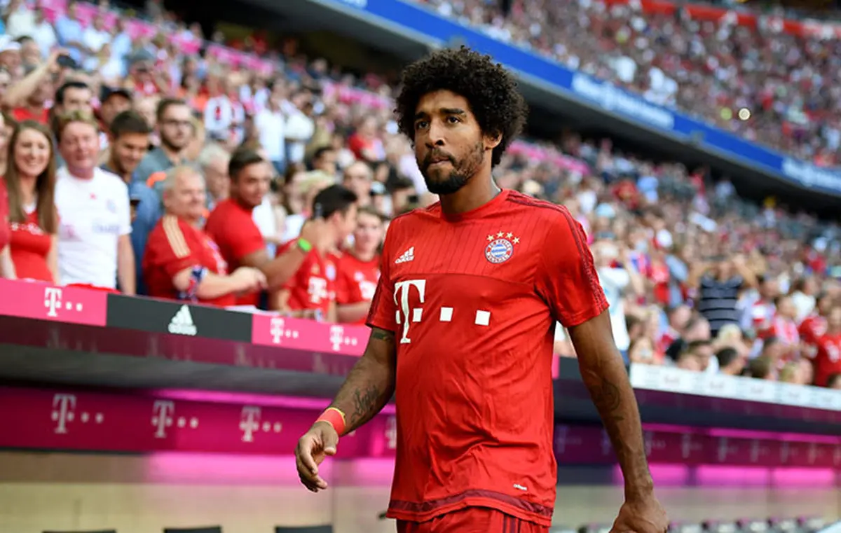 وولفسبورگ مدافع بایرن مونیخ را به خدمت گرفت