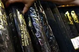 ۹۵ درصد پارچه مشکی وارداتی است