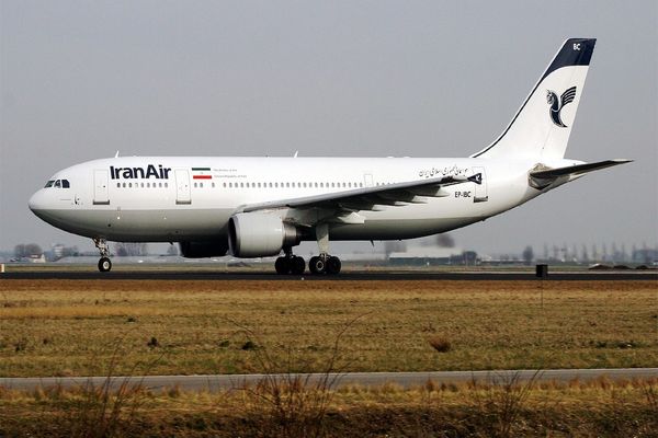 گرد و خاک، پرواز تهران- بوشهر را در شیراز به زمین نشاند