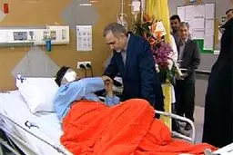 دستیار ارشد رئیس جمهور از خبرنگار مجروح رسانه ملی عیادت کرد