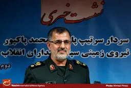 فرمانده نیروی زمینی سپاه: امنیت پایدار مرزها نتیجه حضور فعال و مشارکت مردم است