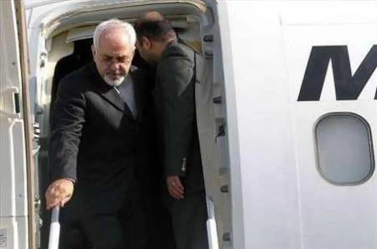 ظریف وارد داکا  شد