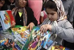 ترکه لوازم‌التحریر خارجی بر تن یاران دبستانی