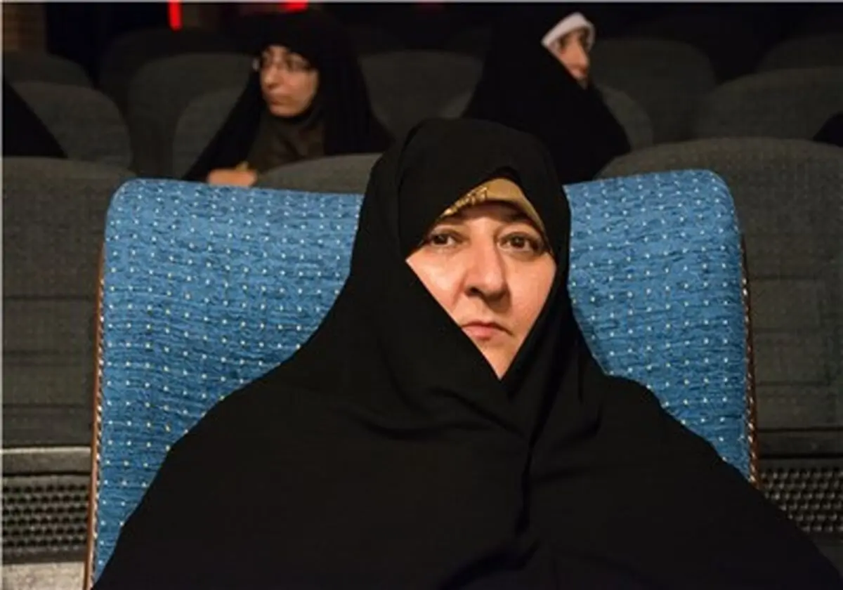 همسر شهید  باکری: در فتنه‌های زمان، تنها فصل الخطاب، "رهبری" است