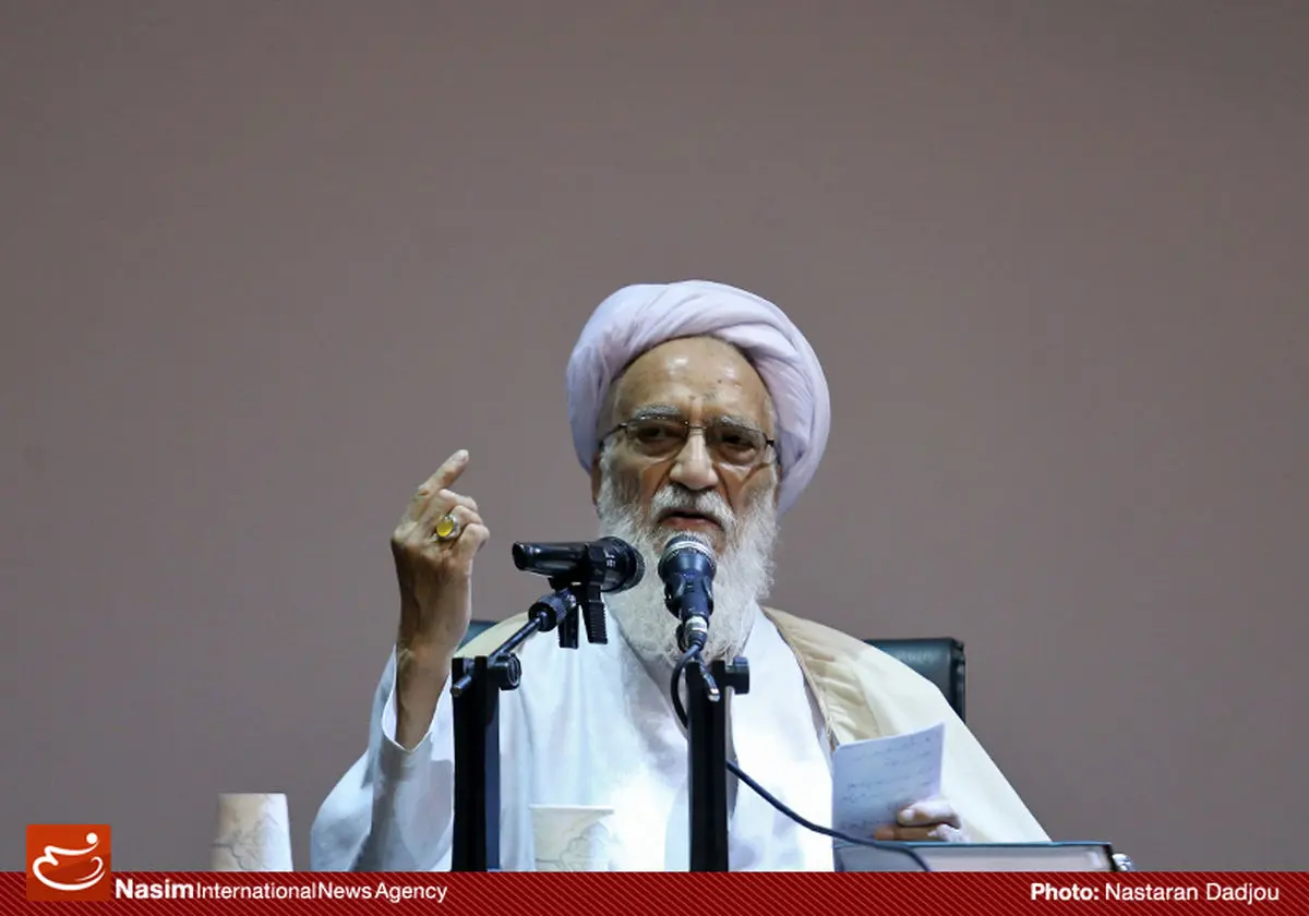 آیت‌الله موحدی کرمانی در پیامی درگذشت آیت‌الله خزعلی را تسلیت گفت