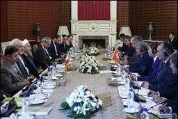 روحانی: کمک کنیم تا غده سرطانی تروریسم از منطقه ریشه‌کن شود