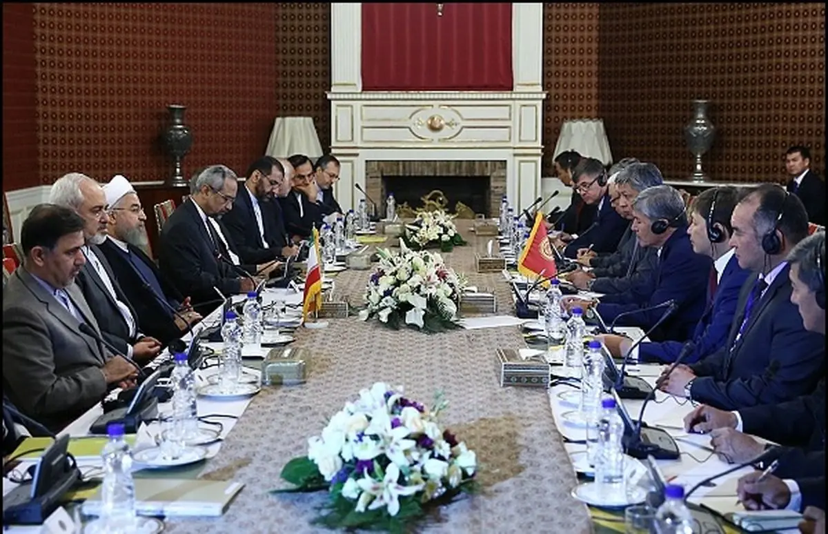 روحانی: کمک کنیم تا غده سرطانی تروریسم از منطقه ریشه‌کن شود