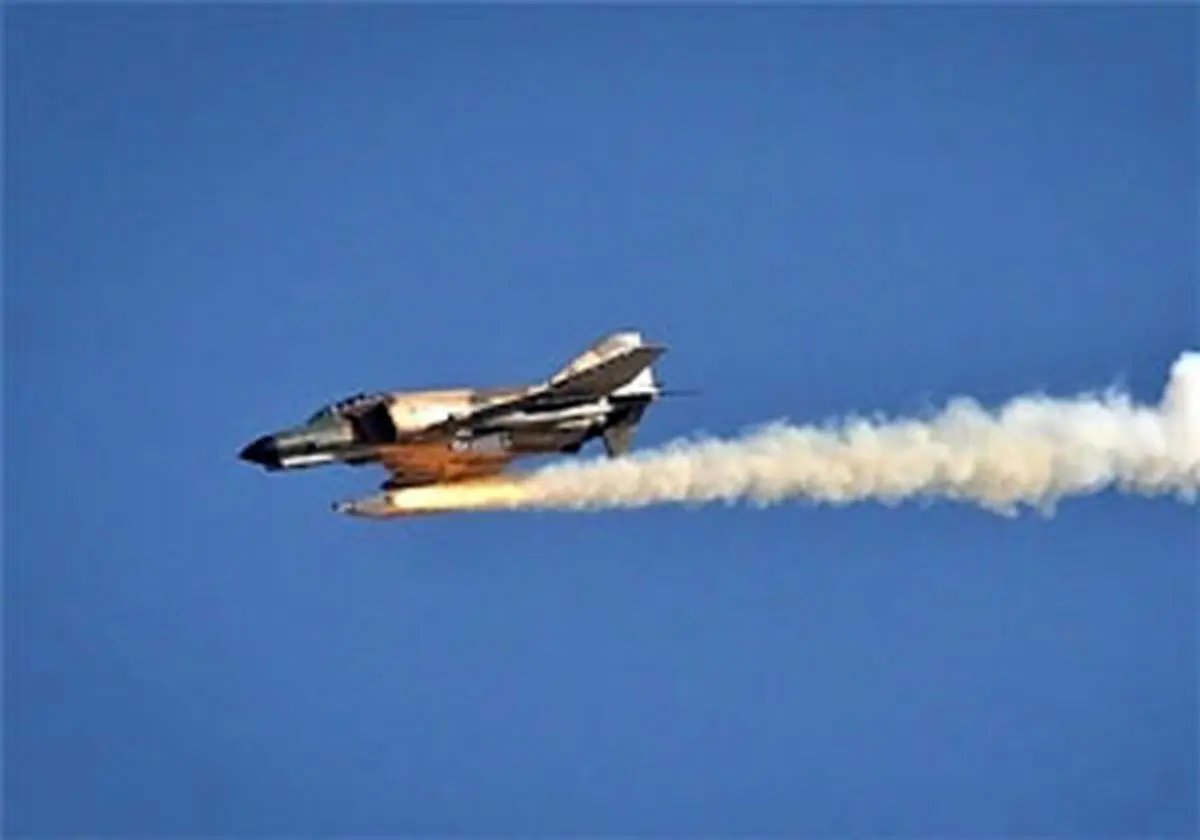 آزمایش موفقیت‌آمیز بمب‌های هوشمند در رزمایش فدائیان حریم ولایت ۵