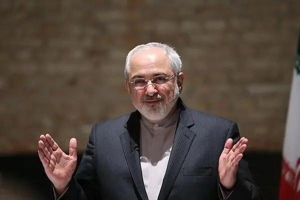 ظریف: فقط آثار استاد فرشچیان را به وزرای خارجی هدیه می‌دهم