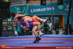 اسفندیاری‌فر: روی کاغذ قهرمان جهان هستیم