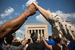 نارضایتی سیاه‌پوستان آمریکا پازل انتخابات را به نفع جمهوری‌خواهان تغییر می‌دهد