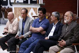 کیومرث هاشمی پاداش کسب سهمیه المپیک ریو توسط رضایی و عبدولی را به آنها اهدا کرد
