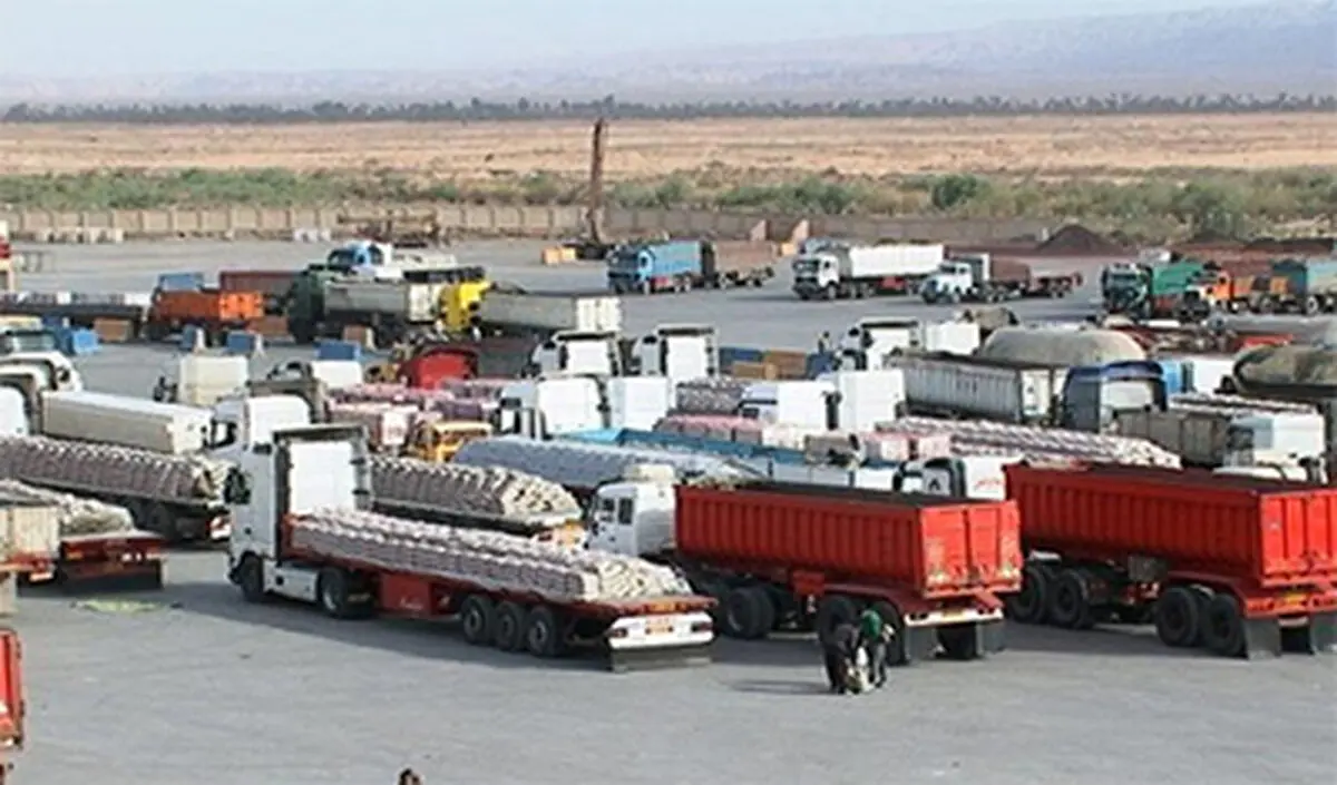 جهانگیری از گمرک و بازارچه مرزی میلک در سیستان دیدن کرد
