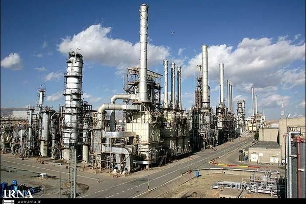 بزرگترین تولید کننده بنزین ایران تعطیل شد، منتظر واردات بنزین باشیم