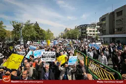 تظاهرات نمازگزاران جمعه علیه اقدامات وحشیانه صهیونیست‌ها  و آل صعود