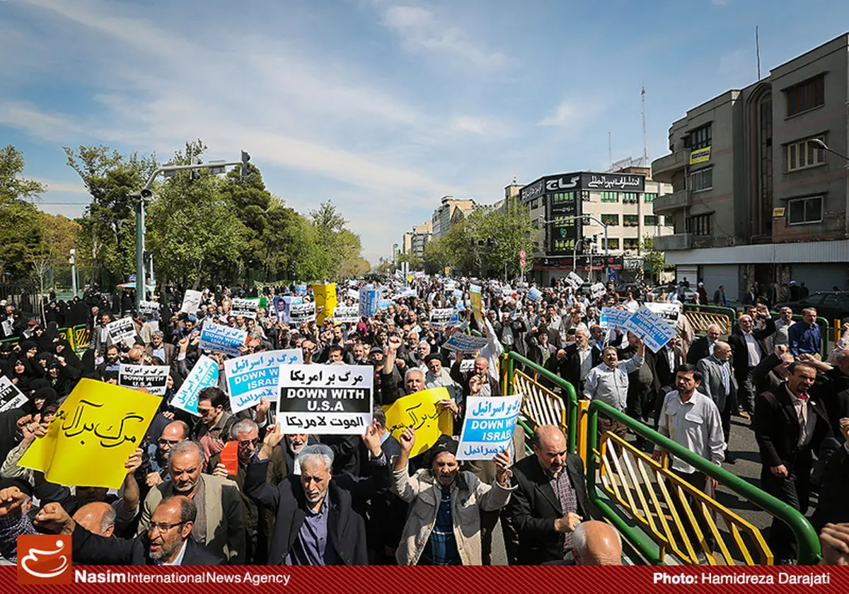 تظاهرات نمازگزاران جمعه علیه اقدامات وحشیانه صهیونیست‌ها  و آل صعود